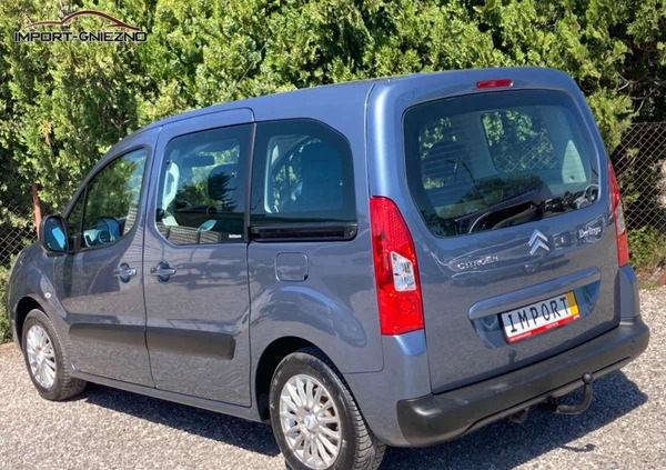 Citroen Berlingo cena 23900 przebieg: 230000, rok produkcji 2009 z Trzcińsko-Zdrój małe 232